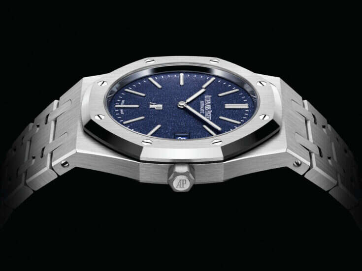 The Royal Oak “Jumbo” Extra-Thin with a blue-grained dial