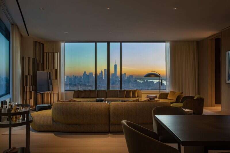 ritz carlton signature suite New York