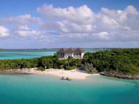 Private Bahamas Island Little Pipe Cay Listed for Sale