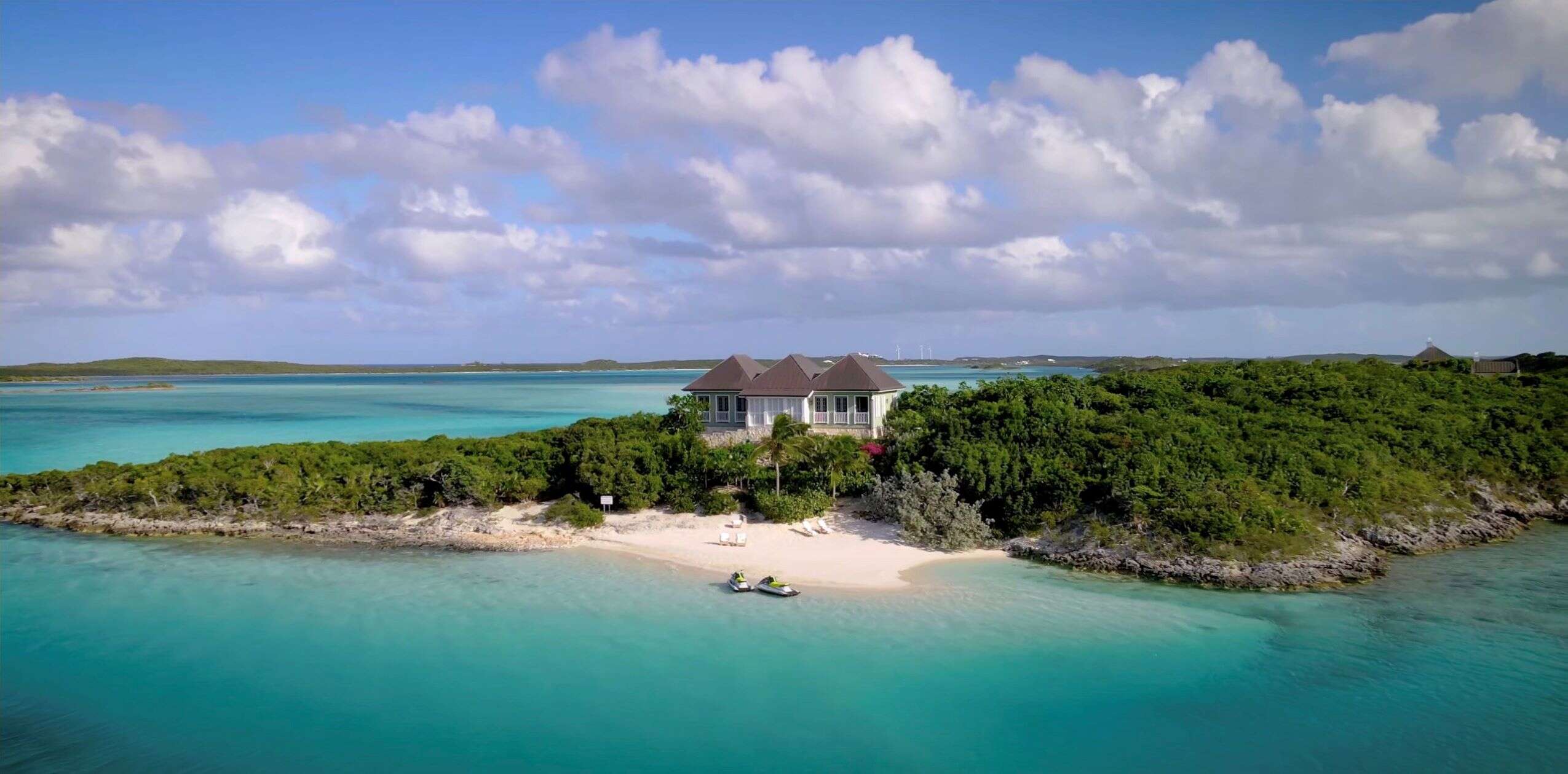 Private Bahamas Island Little Pipe Cay Listed for Sale