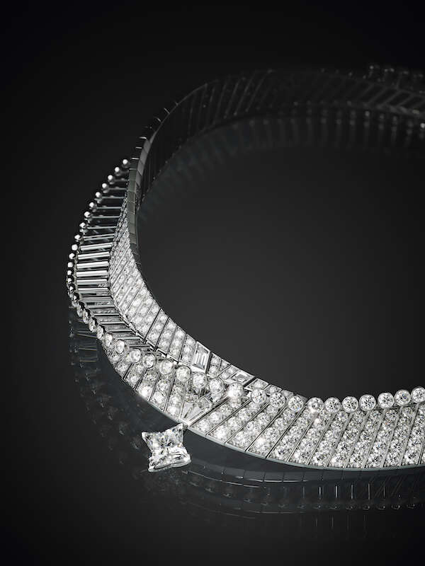 Louis Vuitton myriad necklace
