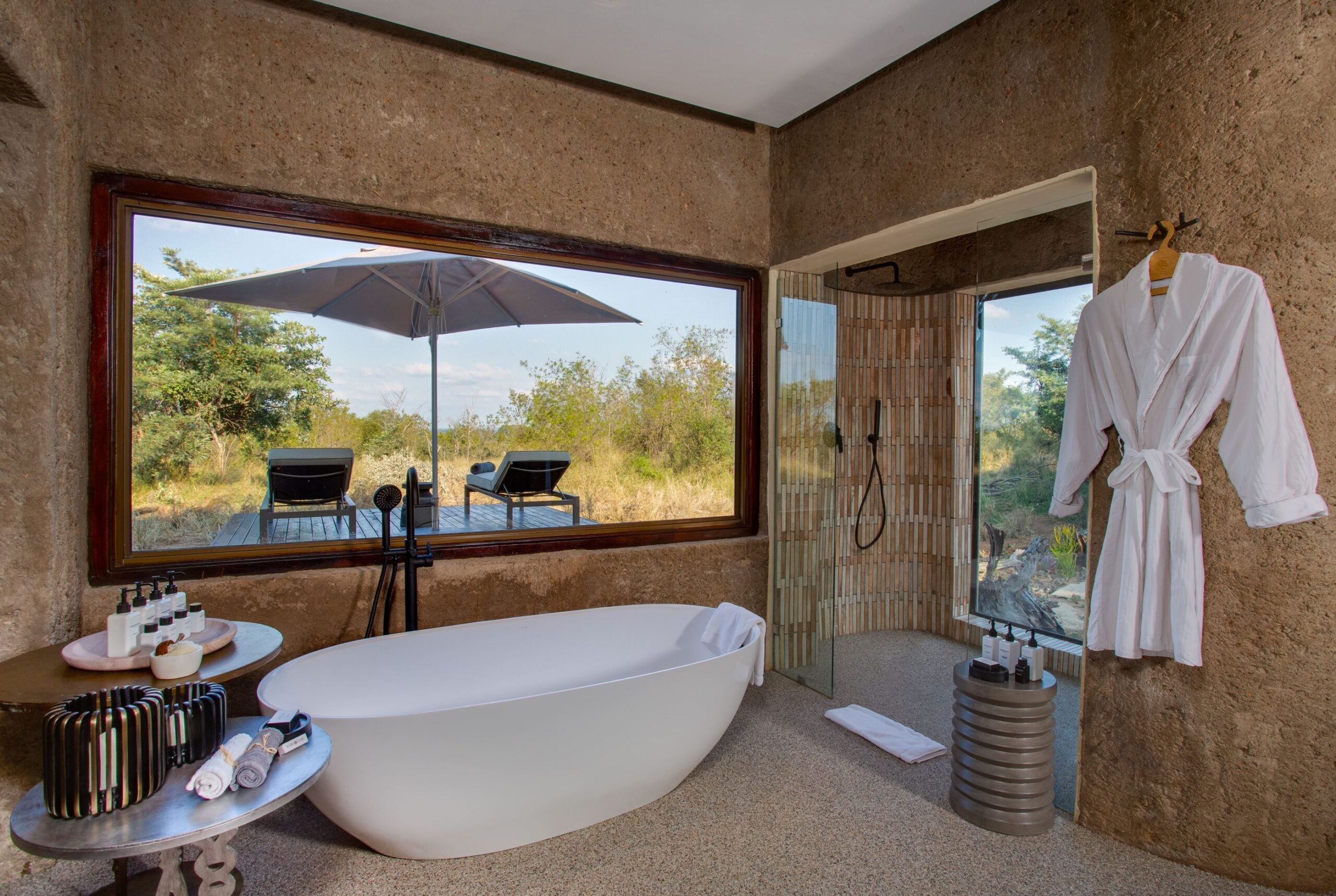 sabi sabi earth lodge amber villa bathroom 