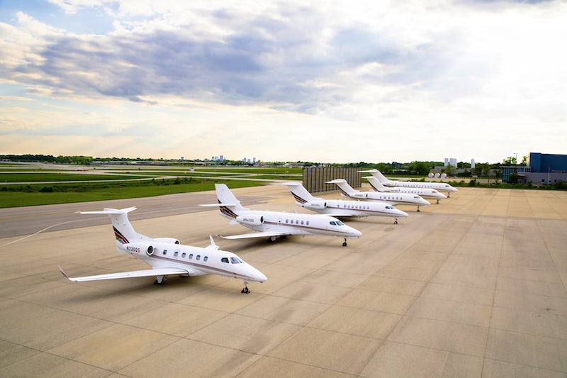 netjets private hets at airport