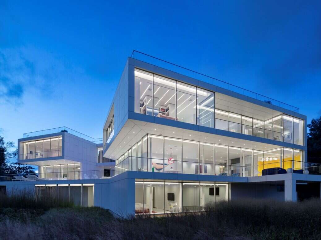 Hamptons mansion exterior