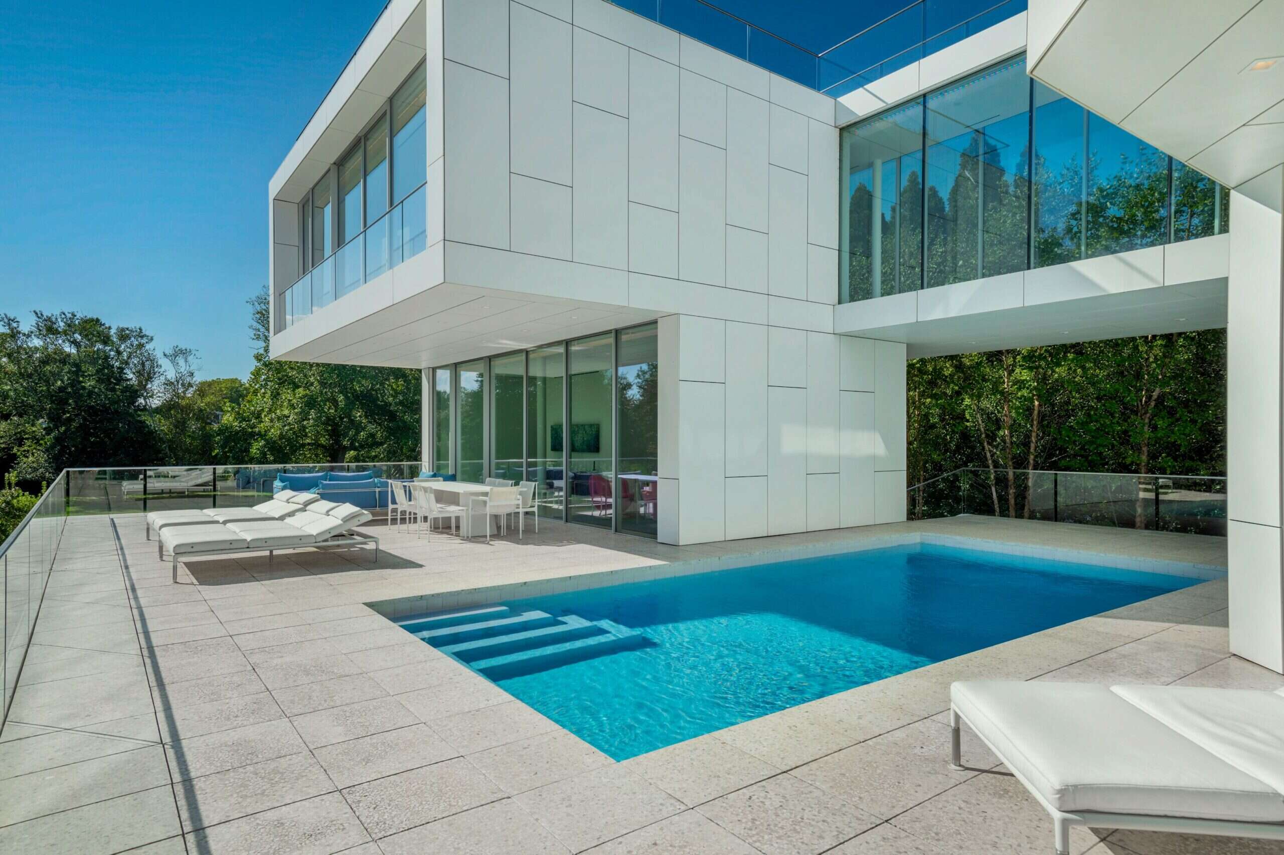 Hamptons mansion pool