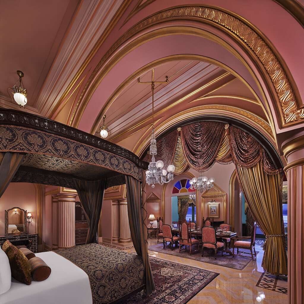 Grand Presidential Suite bedroom
