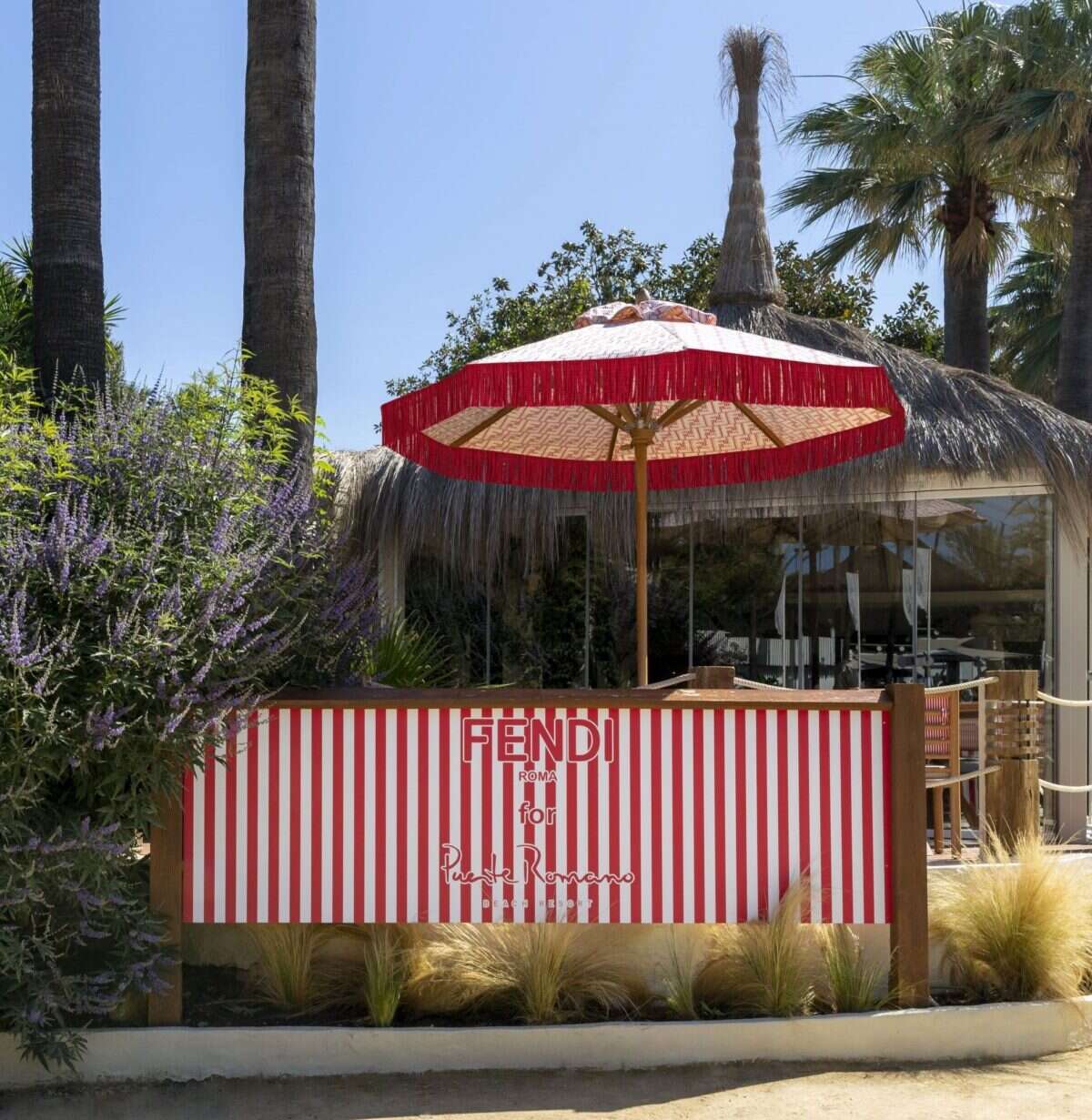 Fendi abre loja pop-up em Marbella com direito a beach club personalizado -  Hypnotique