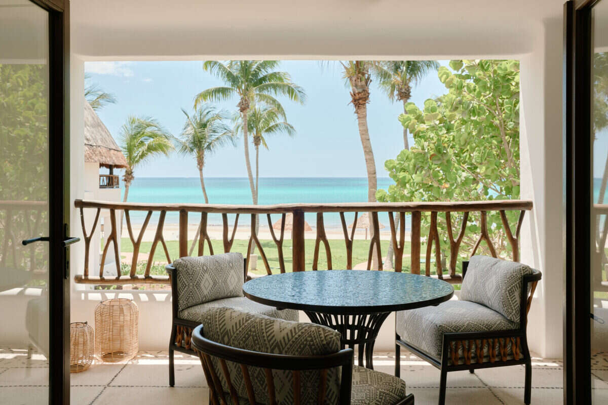 Maroma balcony 