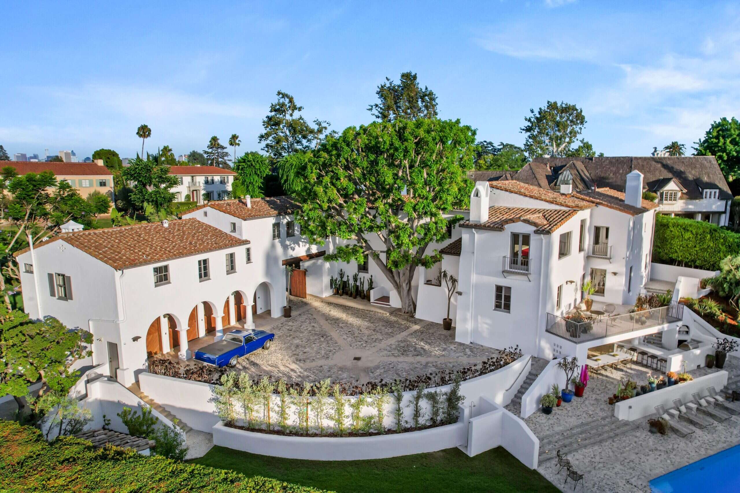 Hollywood estate exterior