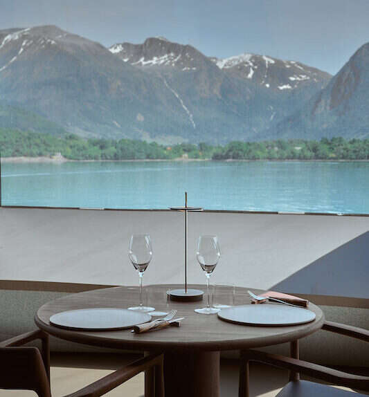 iris restaurant Norway interiors