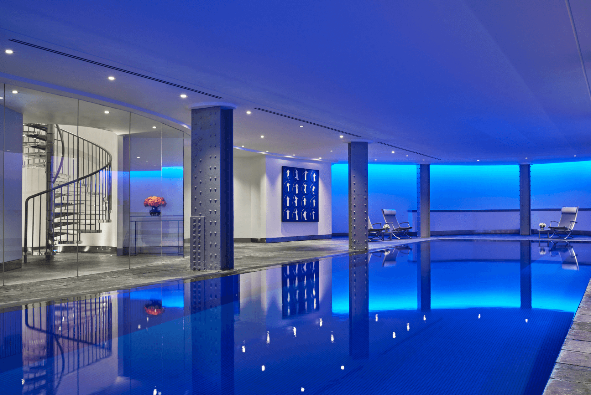 london spa hotel pool