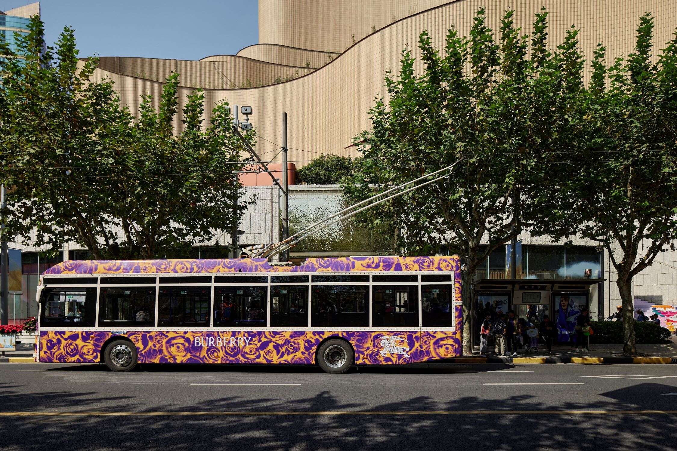 Burberry bus