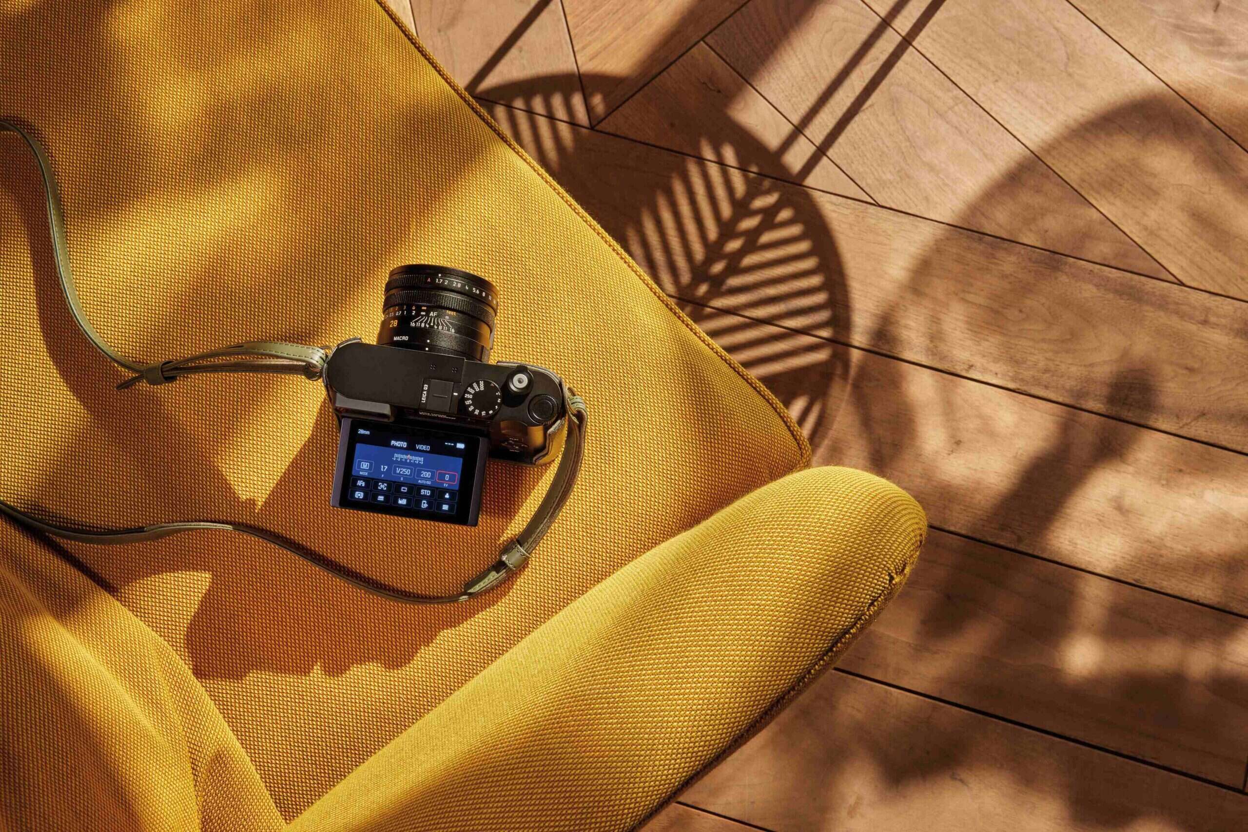 Leica Q3 Introduced with 60MP BSI Sensor, Tilting Screen, Wireless