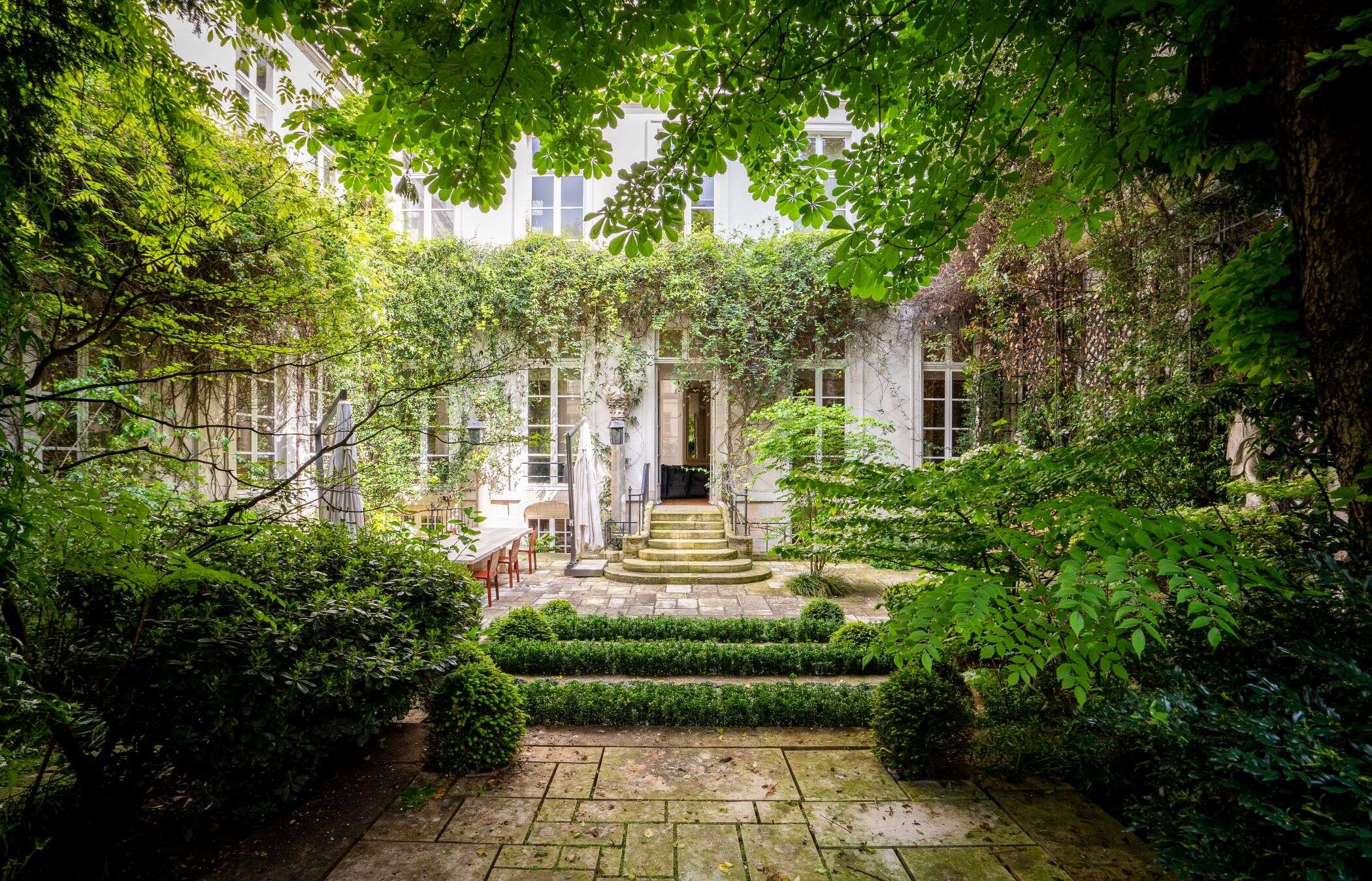 The secret garden of a Parisian estate