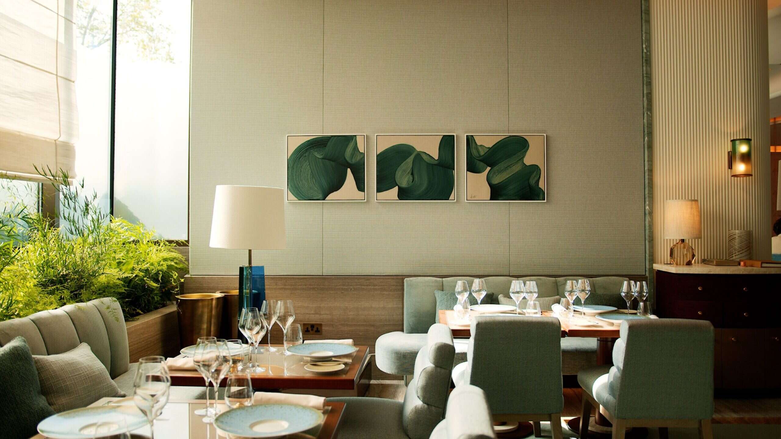 Pavyllon London dining room