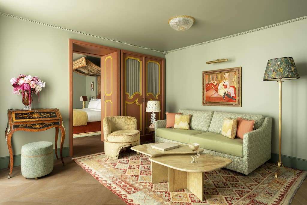 Suite Mazarin living room