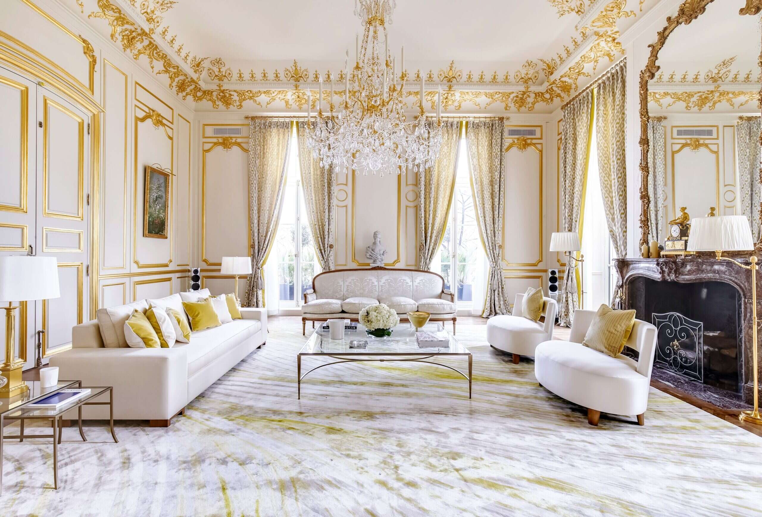 This Paris Apartment is the Most Expensive Sold This Year