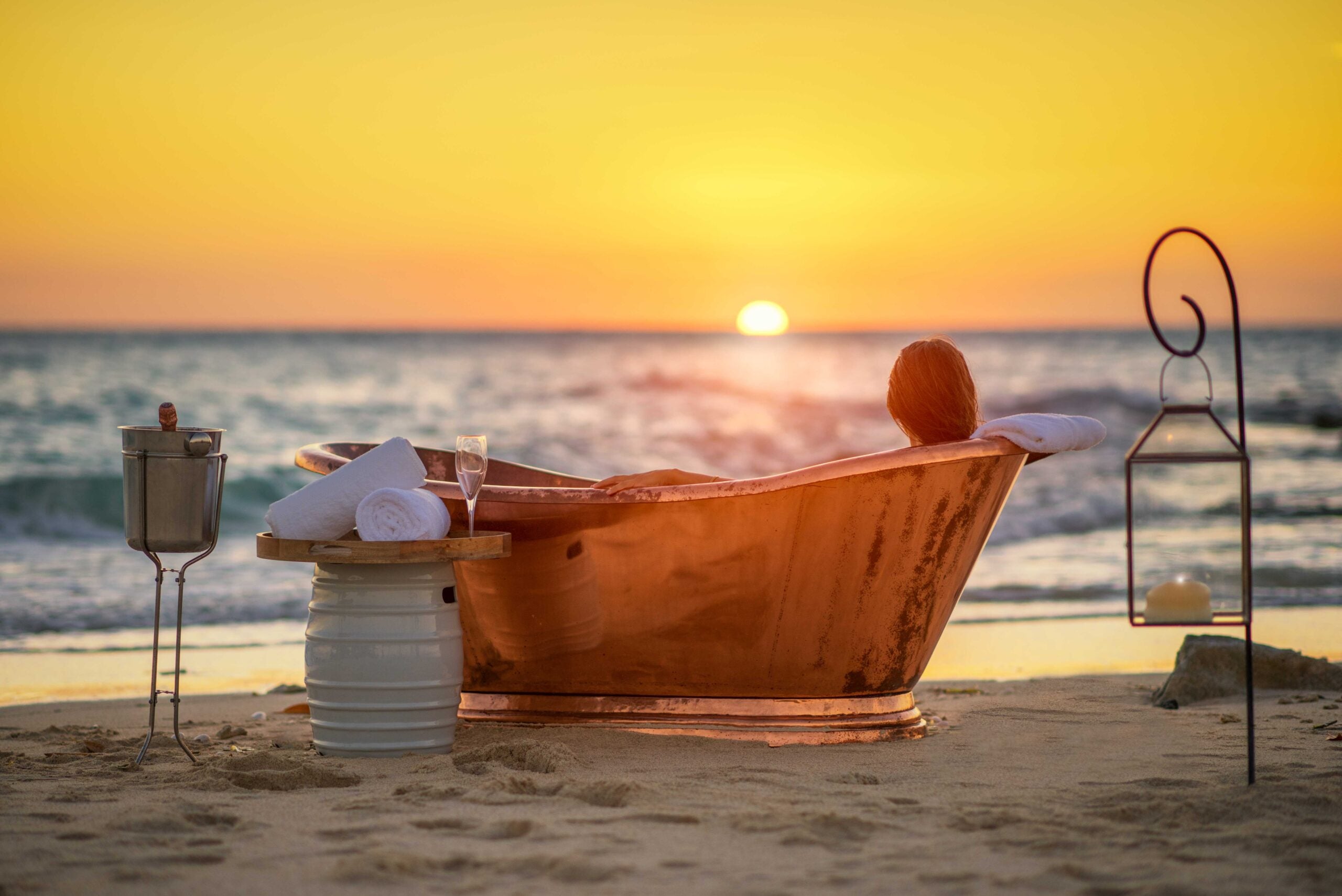 Thanda Island bathtub