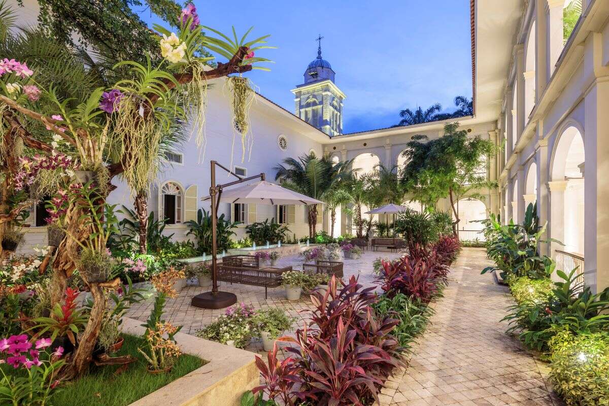 Hotel del Parque courtyard 