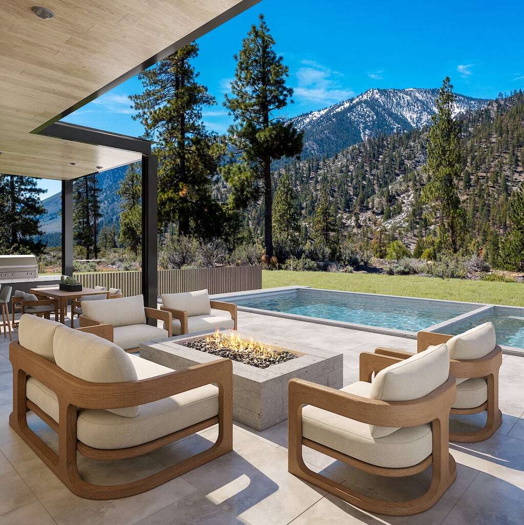 An Outdoor Oasis in Lake Tahoe Superpowered by Telsa Tech