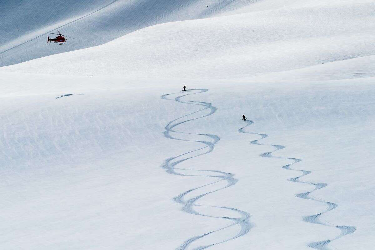 leo trippi skiing in alps