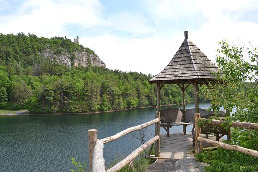 Lake summerhouse Hudson Valley New York 