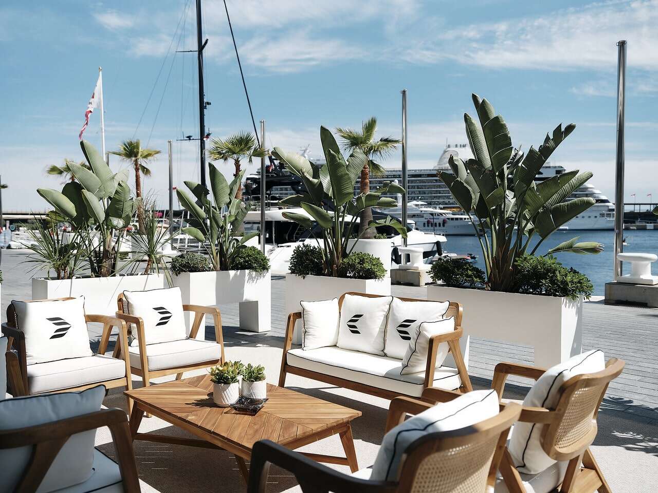 Monaco Yacht opening club 