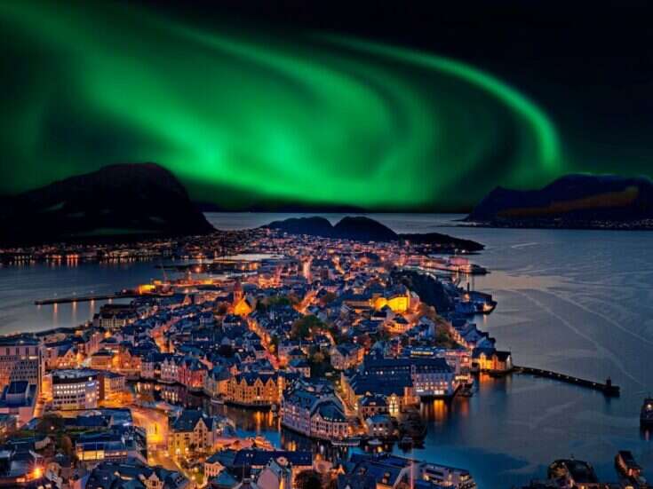 tcs world travel northern lights Oslo