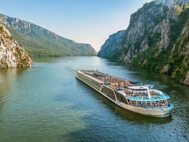 amamagna river cruise ship