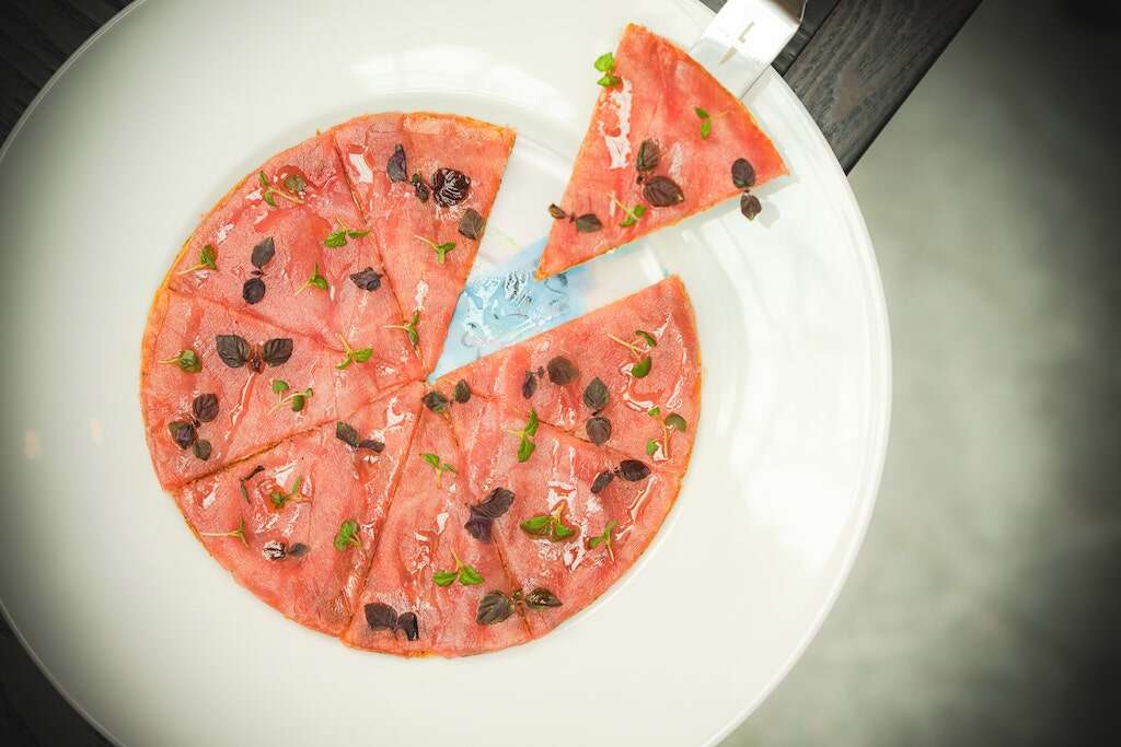 akira back tuna pizza 