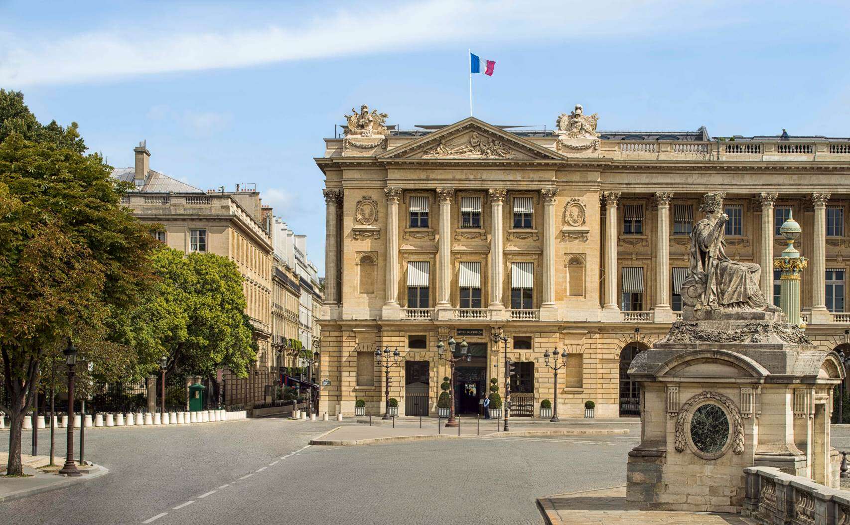 Image showing the facade of Hôtel de Crillon overlooking Place de la Concorde