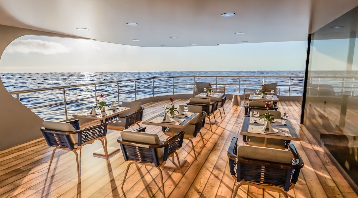 hermes mega catamaran panoramic deck