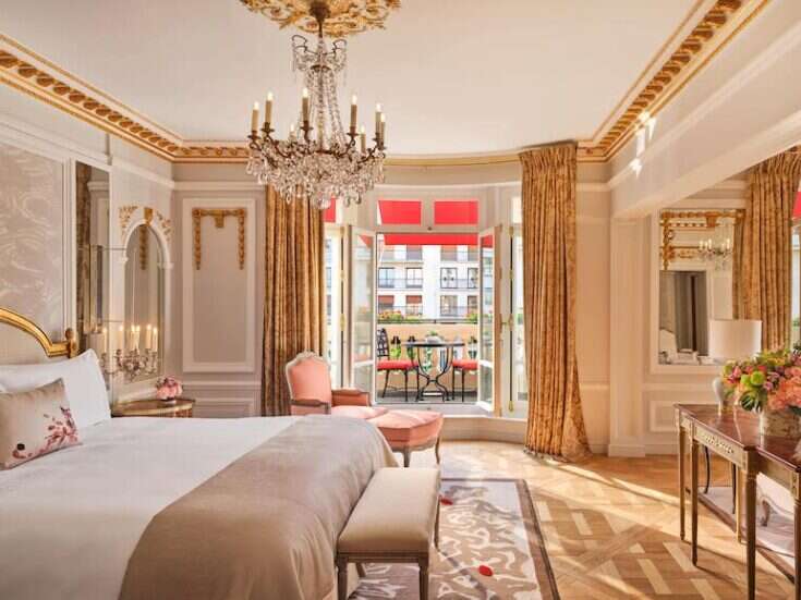 Hôtel Plaza Athénée Unveils Reimagined Royal Suite