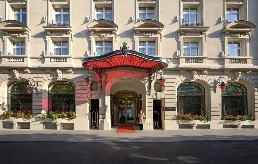 Le Royal Monceau Raffles: Paris' Art Deco Antidote