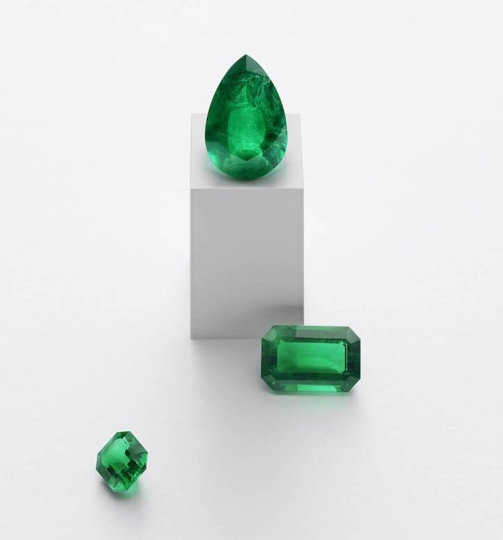 loose emeralds