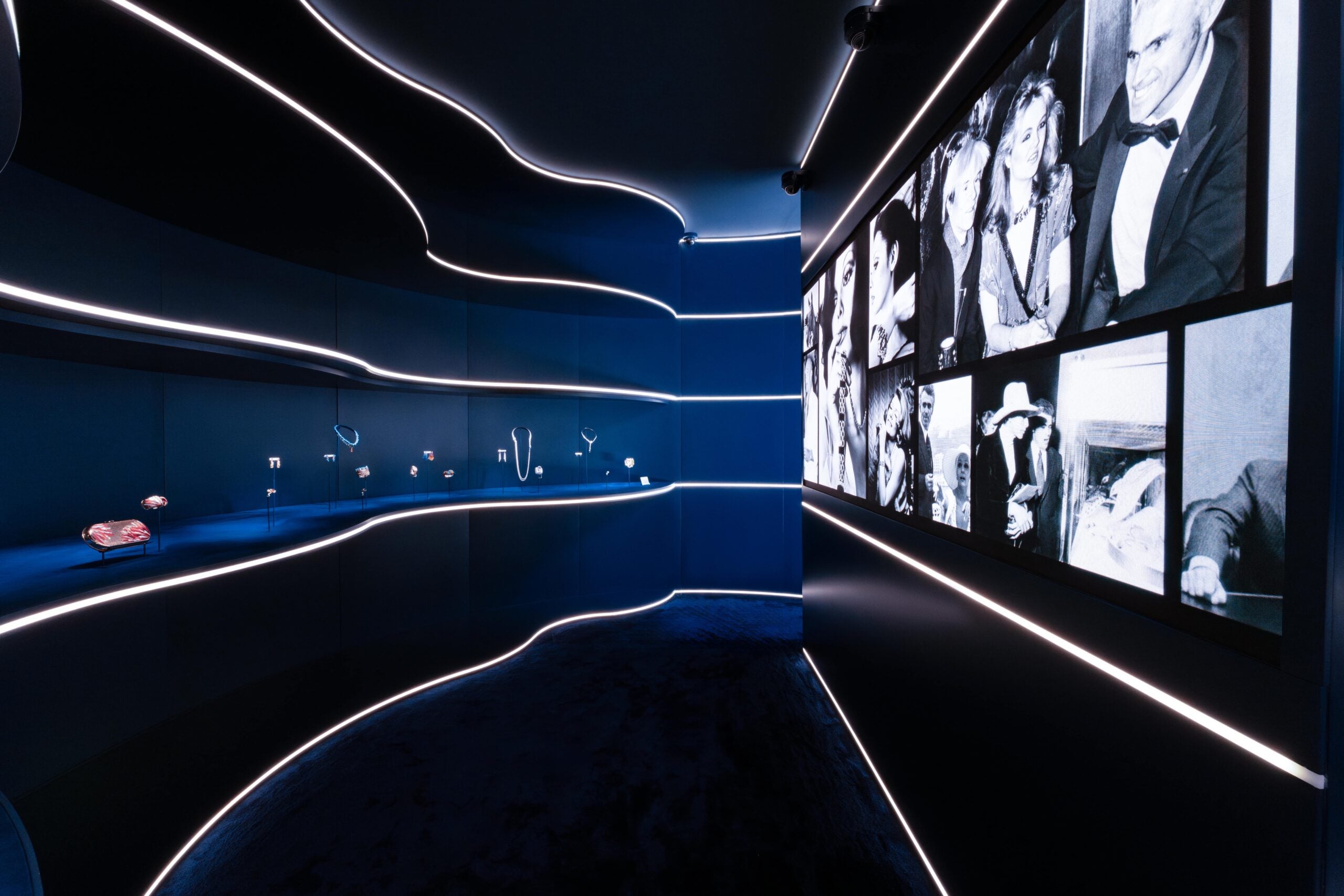 inside jewelry gallery