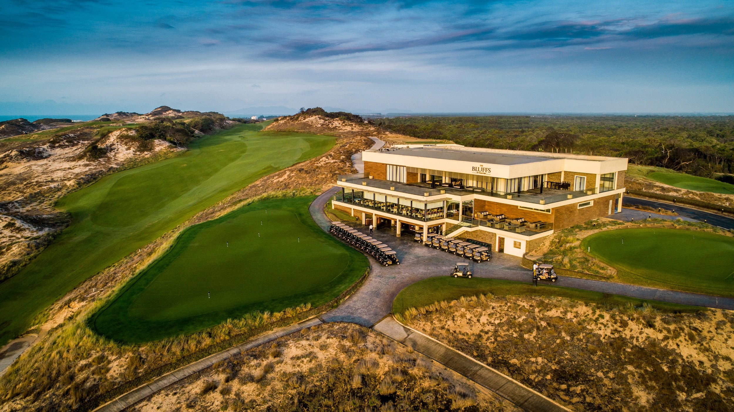 bluffs golf resort Vietnam