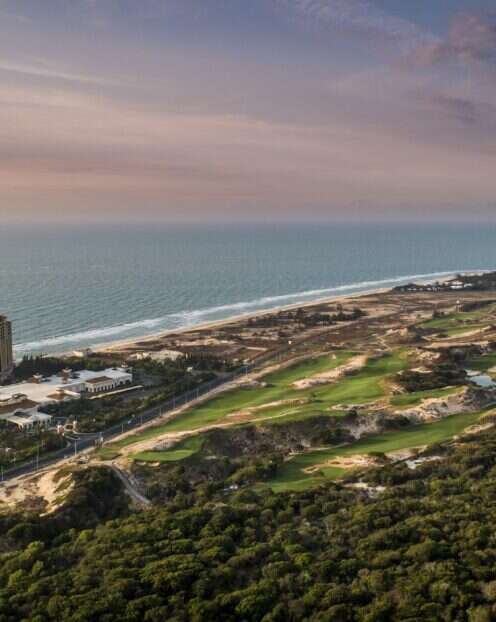 bluffs ho tram golf course