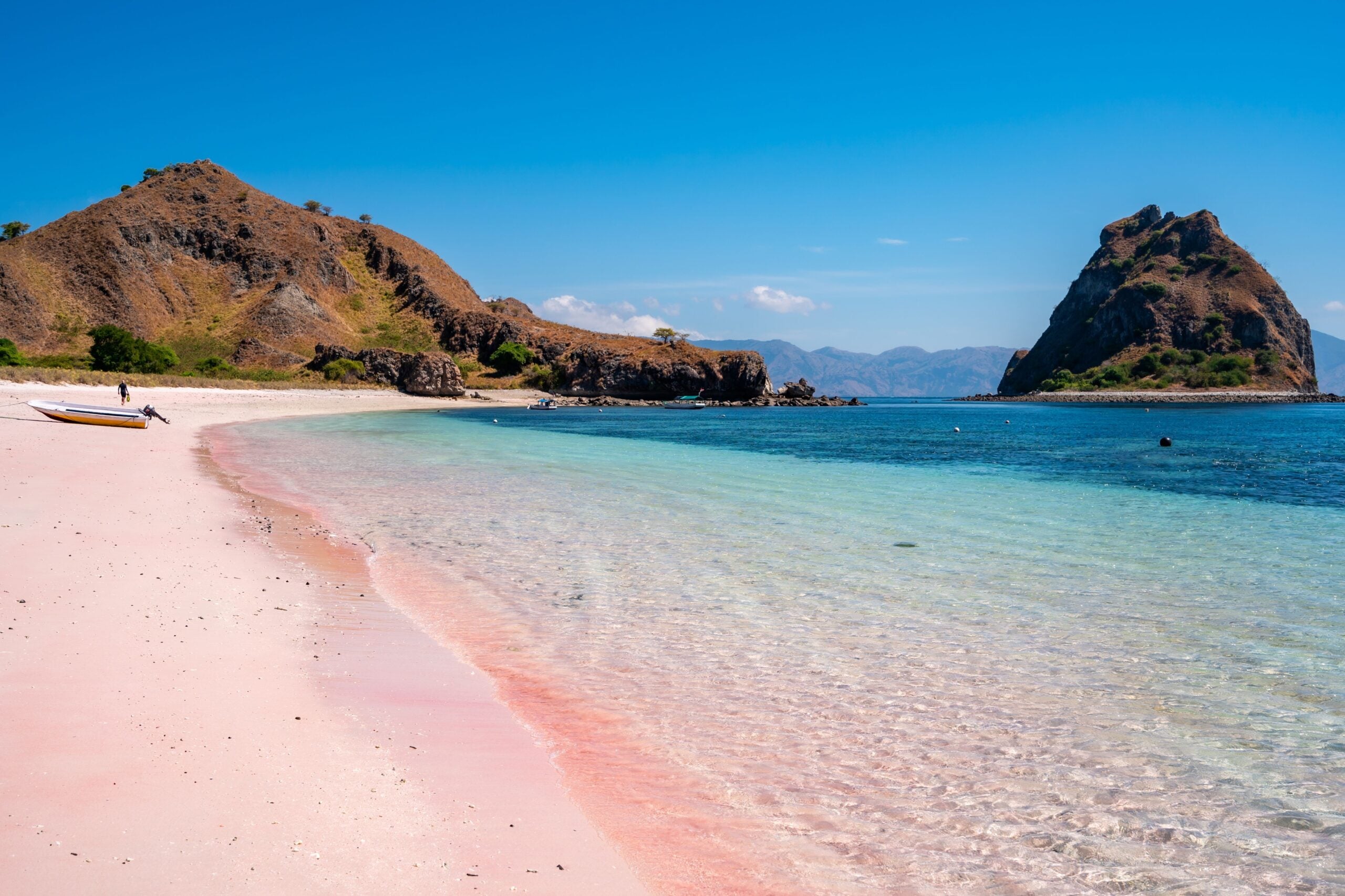 The Most Beautiful Hidden Beaches Only Reachable by Boat