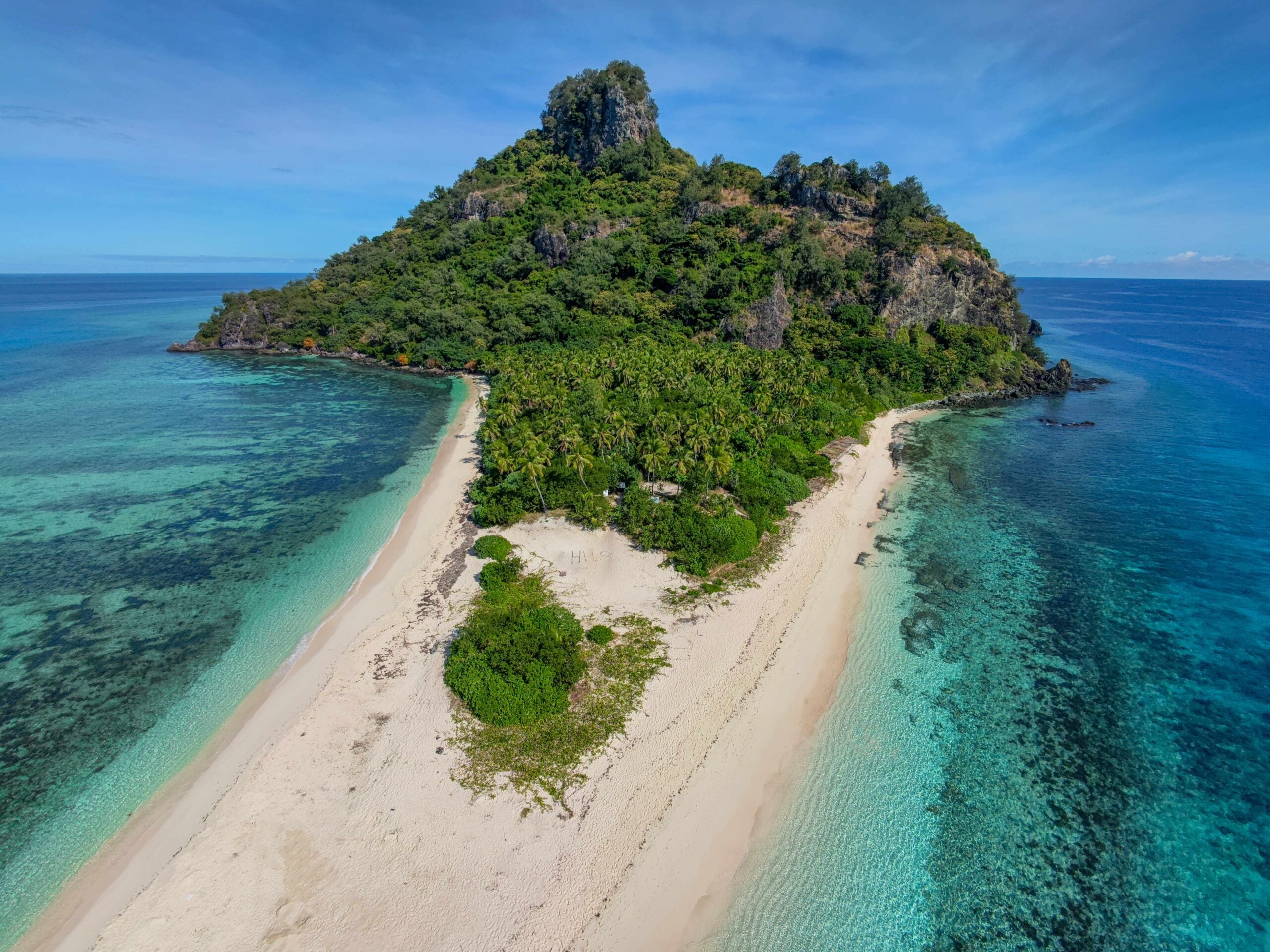 The Most Beautiful Hidden Beaches Only Reachable by Boat