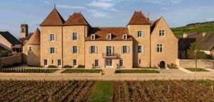 chateau la commaraine