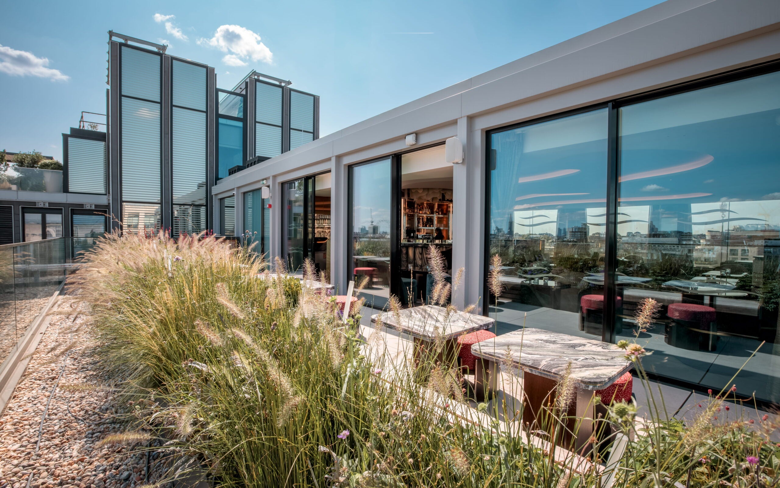mandarin oriental rooftop bar