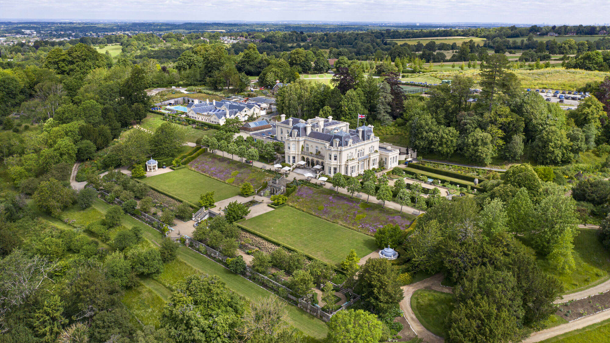 Drone shot of the Beaverbrook estate ; Tom Holland and Zendaya wedding venue