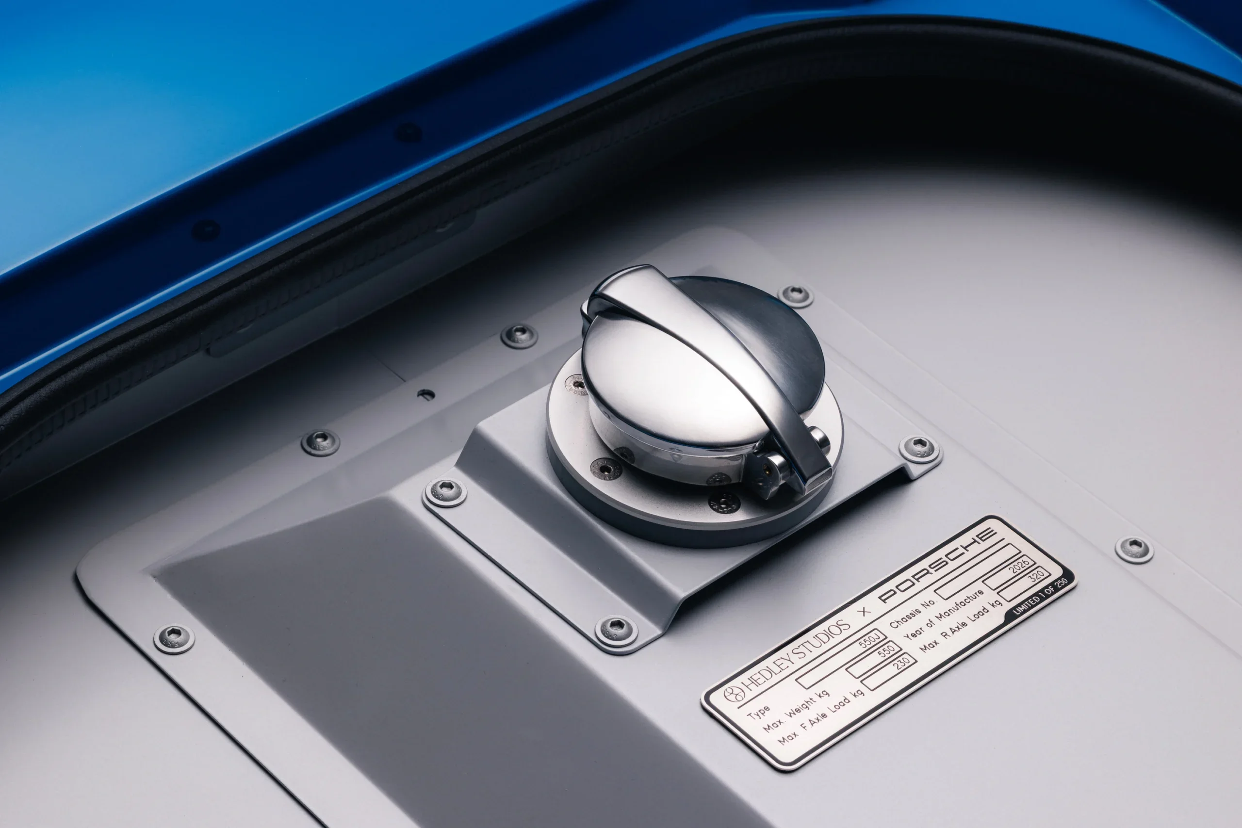 hedley studios porsche 550J